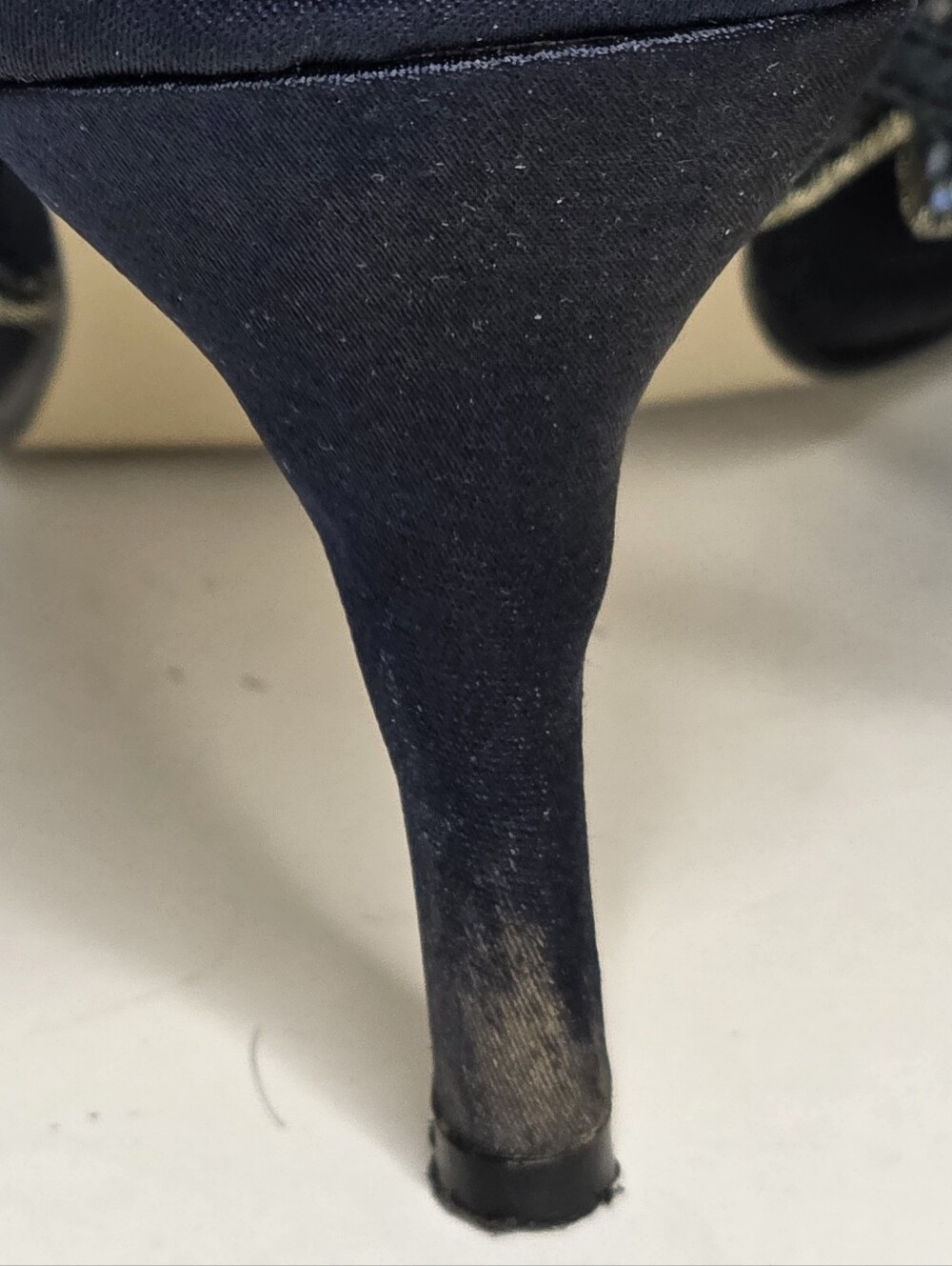 J Loren Collection Pointed Toe Slingback Heels Navy Blue Embroidered Satin 9.5 - Picture 6 of 12